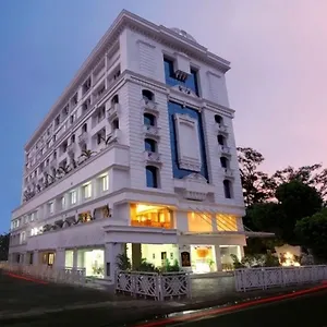 Airlink Castle 4* Nedumbassery