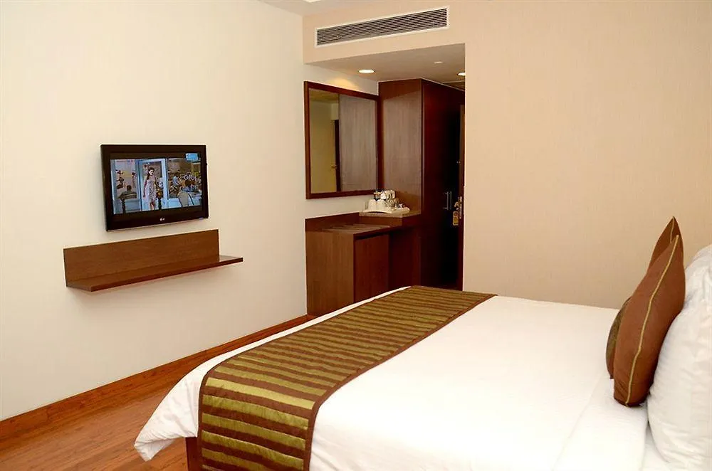 Four Points By Sheraton New Delhi, Airport Highway Hotel