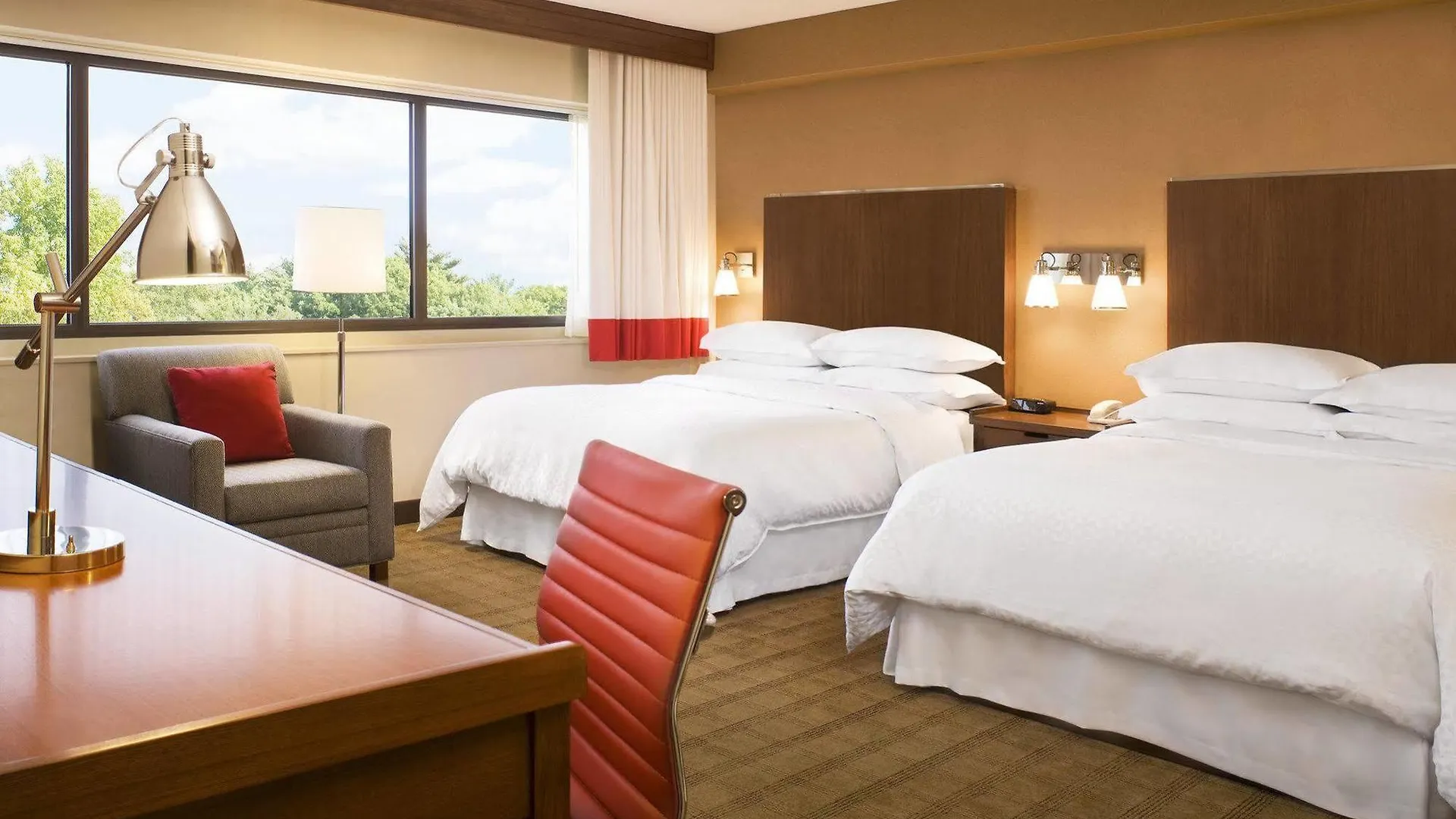 Four Points By Sheraton New Delhi, Airport Highway Hotel